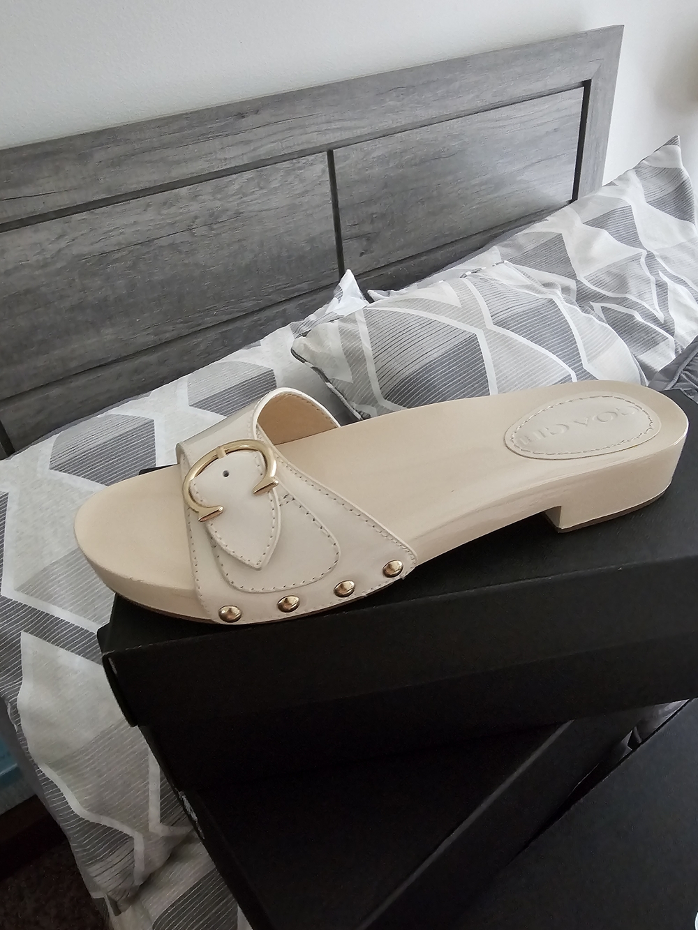 Coach Cream Leather Slide with Gold Buckle - Picture 2 of 2